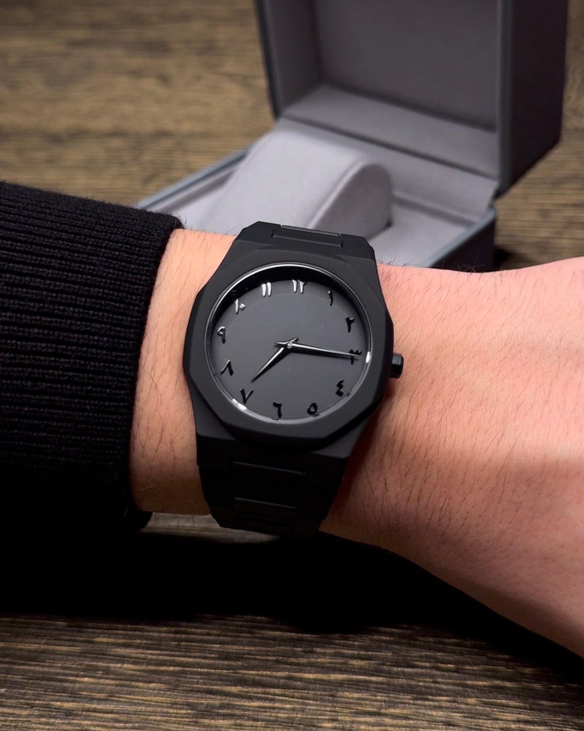 Classic Black Aura Watch with Arabic Numerals – A Symbol of Prestige