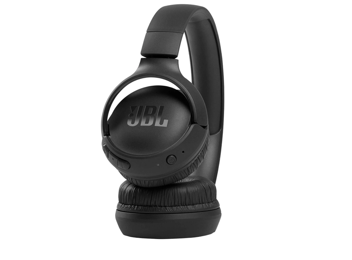 SoundNova – Wireless BT Headphones with Deep Bass & Noise Isolation